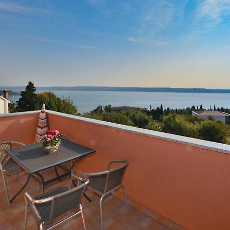 2 Bedroom Amazing Apartment In Portorož Buitenkant foto