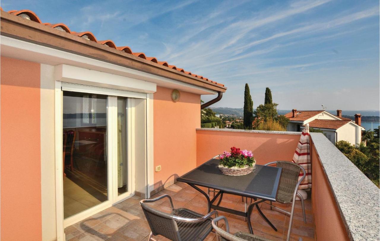 2 Bedroom Amazing Apartment In Portorož Buitenkant foto