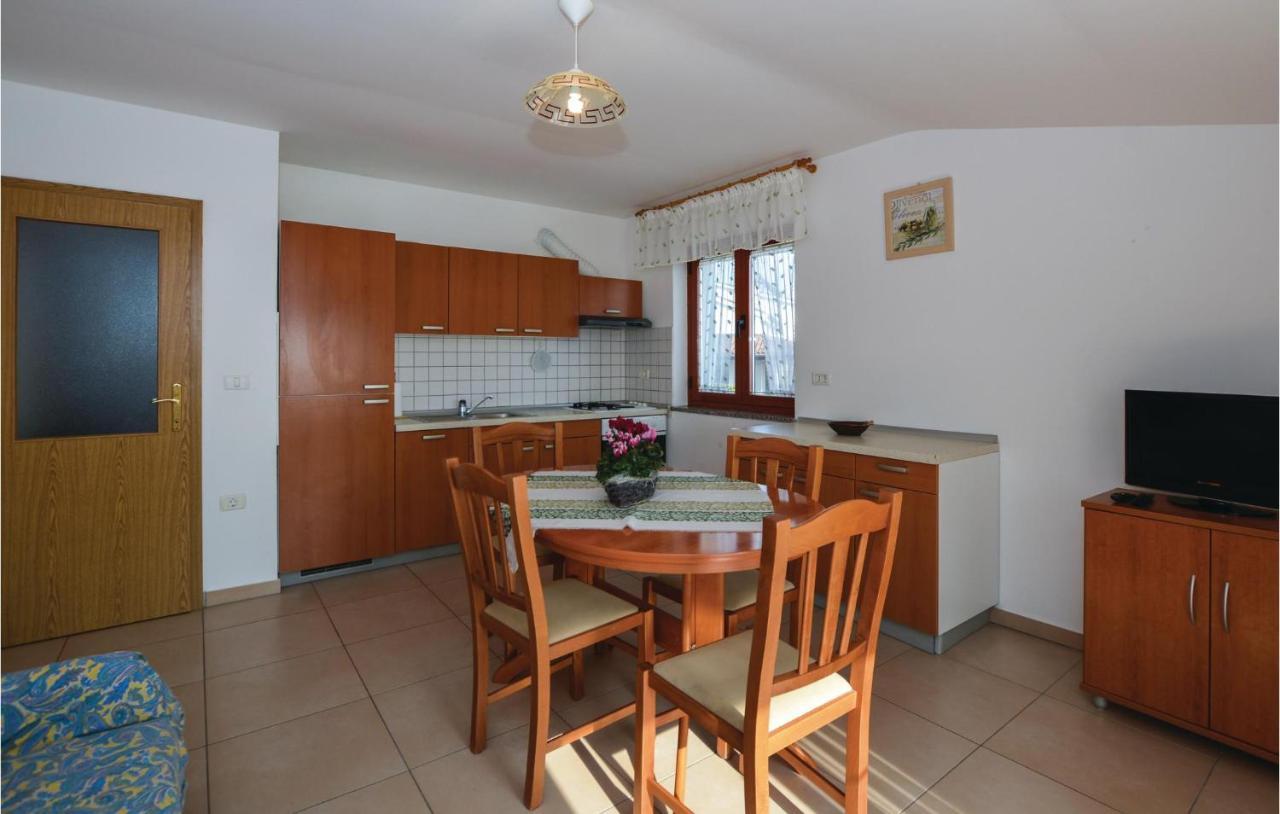 2 Bedroom Amazing Apartment In Portorož Buitenkant foto